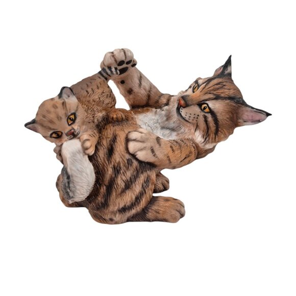 Playful Morning Lynx Cat And Kitten Porcelain Figurine Nicholas Wilson National - Picture 9 of 10